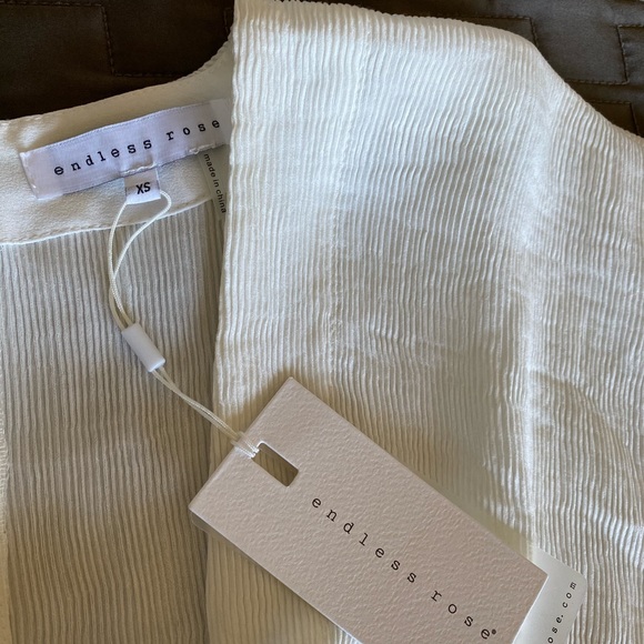 Endless Rose peplum zip blouse - Picture 3 of 3